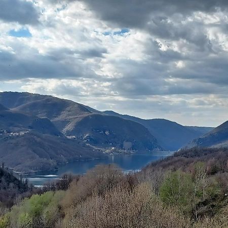 Agriturismo I Due Regni Petrella Salto Екстер'єр фото
