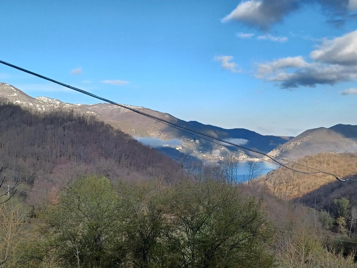 Agriturismo I Due Regni Petrella Salto Екстер'єр фото